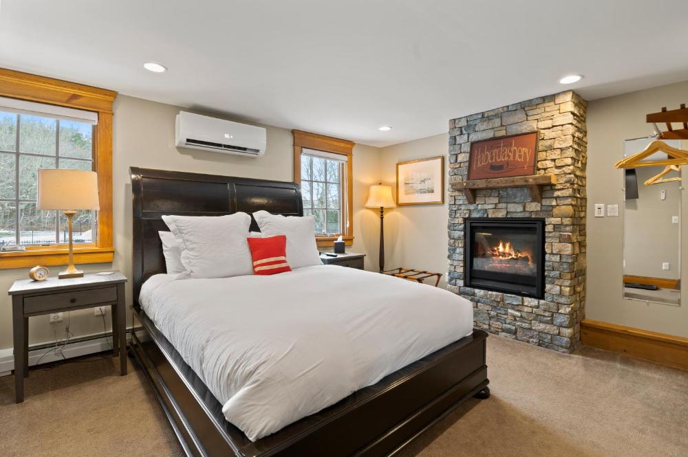 Deluxe Suite interior